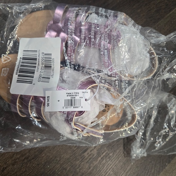 Toddler Girls Purple Metallic Strappy Sandal - Picture 8 of 8